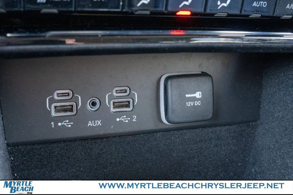 Certified Used 2021 Diamond Black Jeep Limited image 24