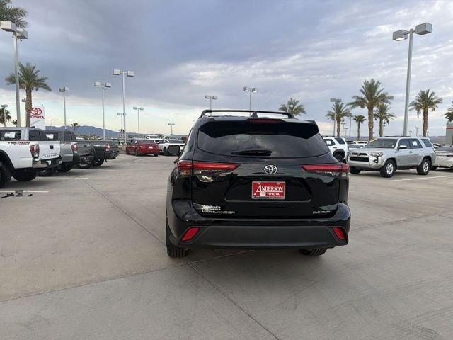 Used 2022 Black Toyota XLE image 6