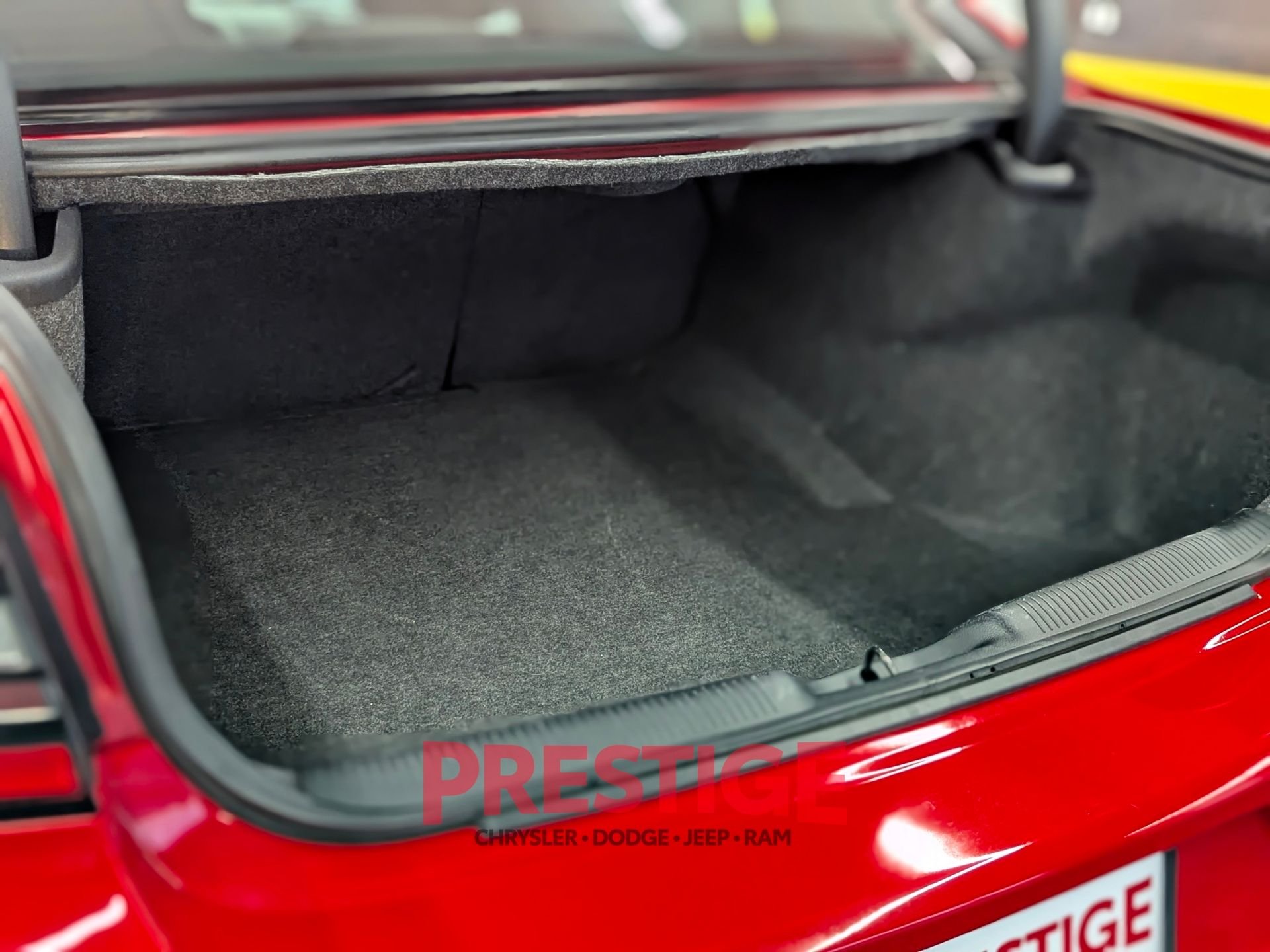 Used 2023 Red Dodge SXT image 8