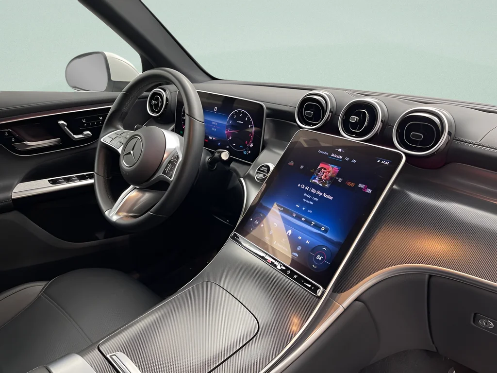 2024 Mercedes-Benz GLC GLC 300 - Photo 28