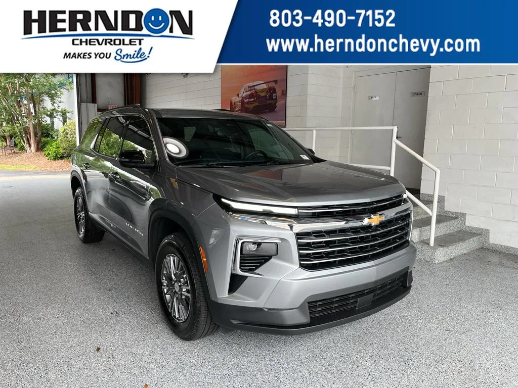 2026 Chevrolet Traverse FWD LT's photo