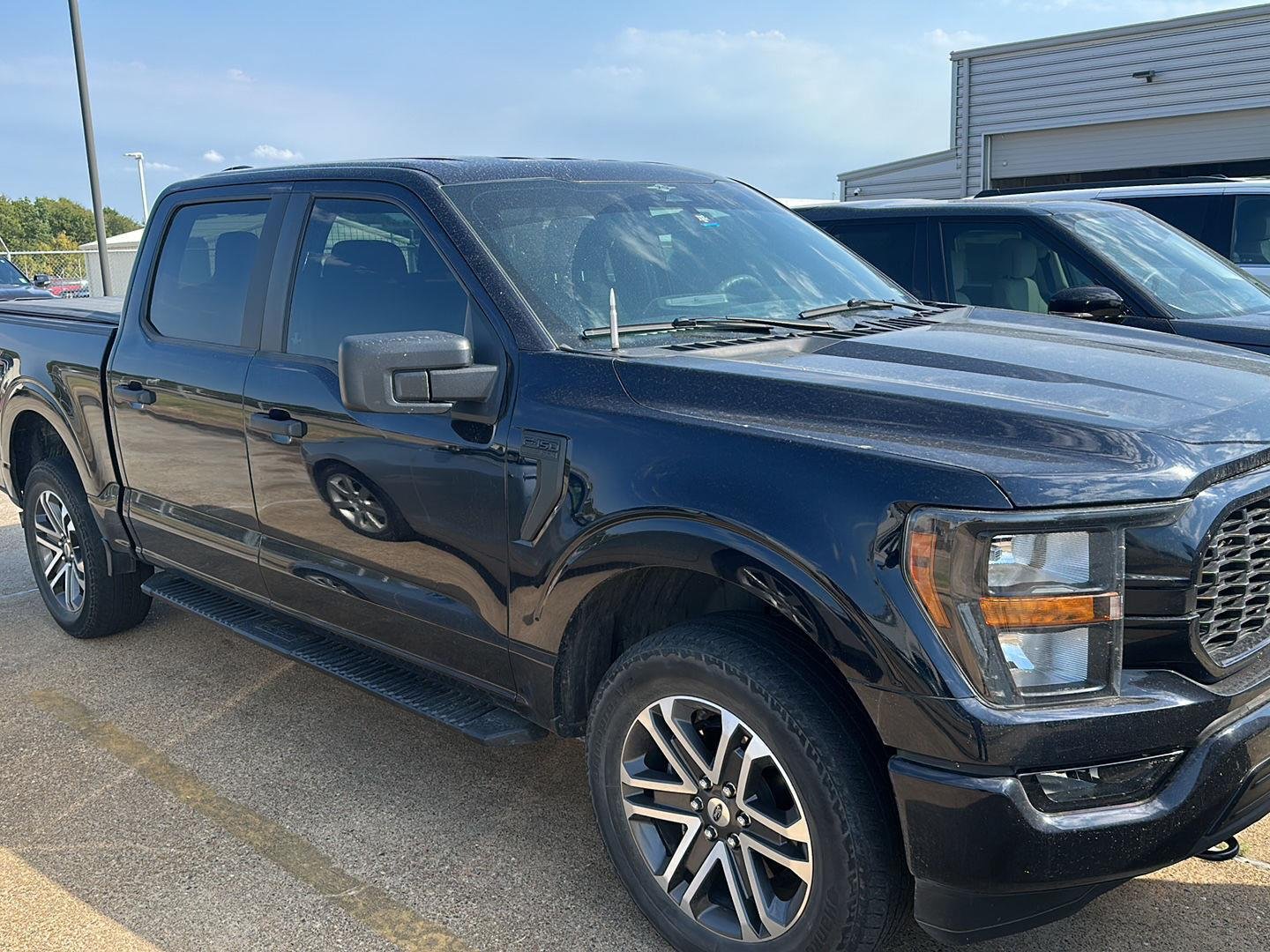 Used 2023 Antimatter Blue Ford XL image 2