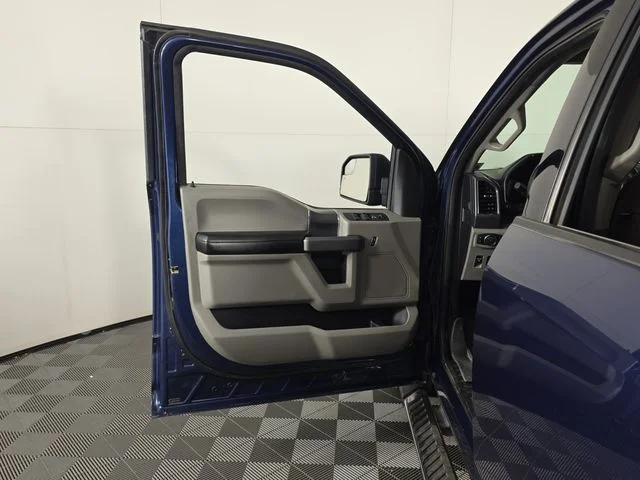 Used 2018 Blue Ford XLT image 22