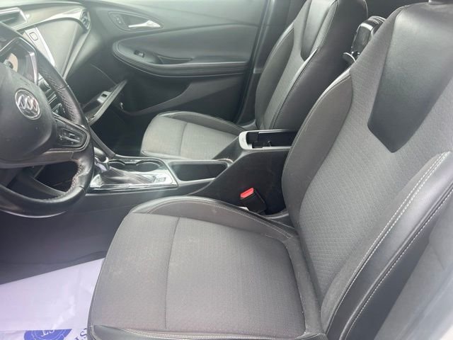 Used 2021 Off-white Buick Select image 9