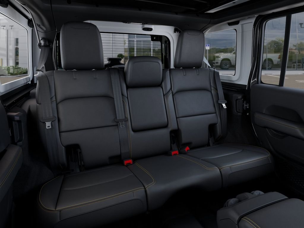 2025 Jeep Wrangler 4-Door Sahara - Photo 15