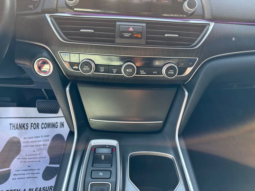 Used 2018 Black Honda Touring 2.0T image 12