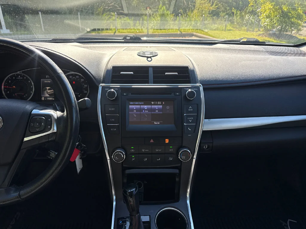 Used 2016 Super White Toyota SE image 18