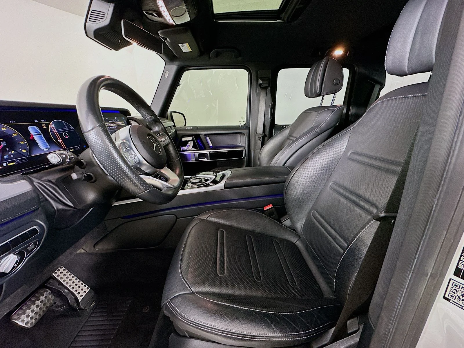 Used 2019 White Mercedes-Benz  image 32