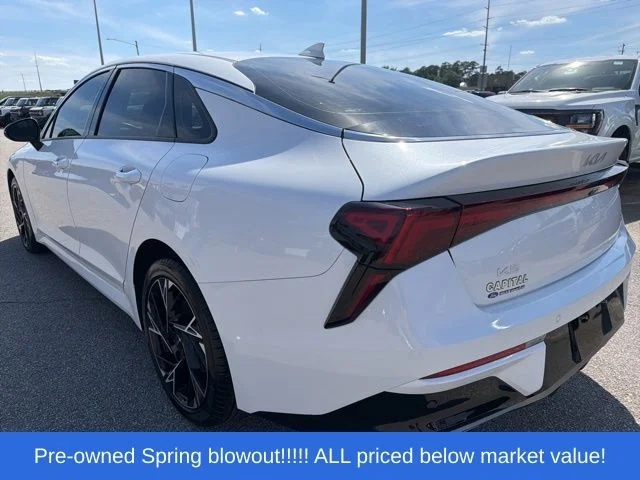 Used 2025 White Kia GT-Line image 7