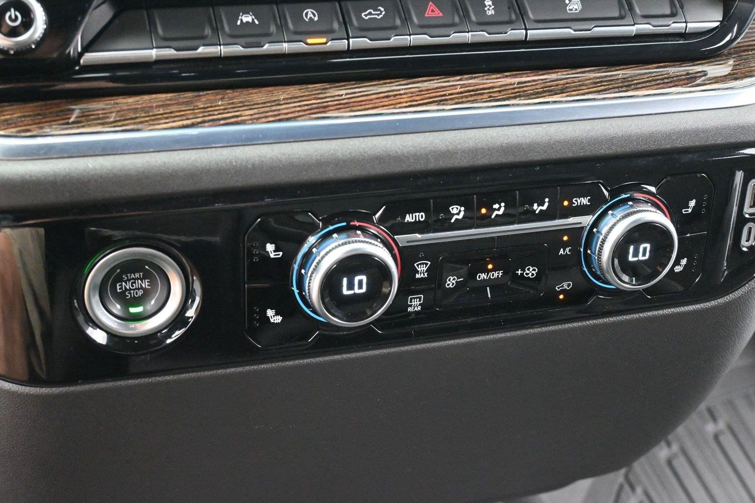 Used 2024 Onyx Black GMC Elevation image 22