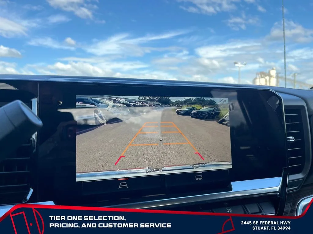 New 2026 Summit White GMC Elevation image 31