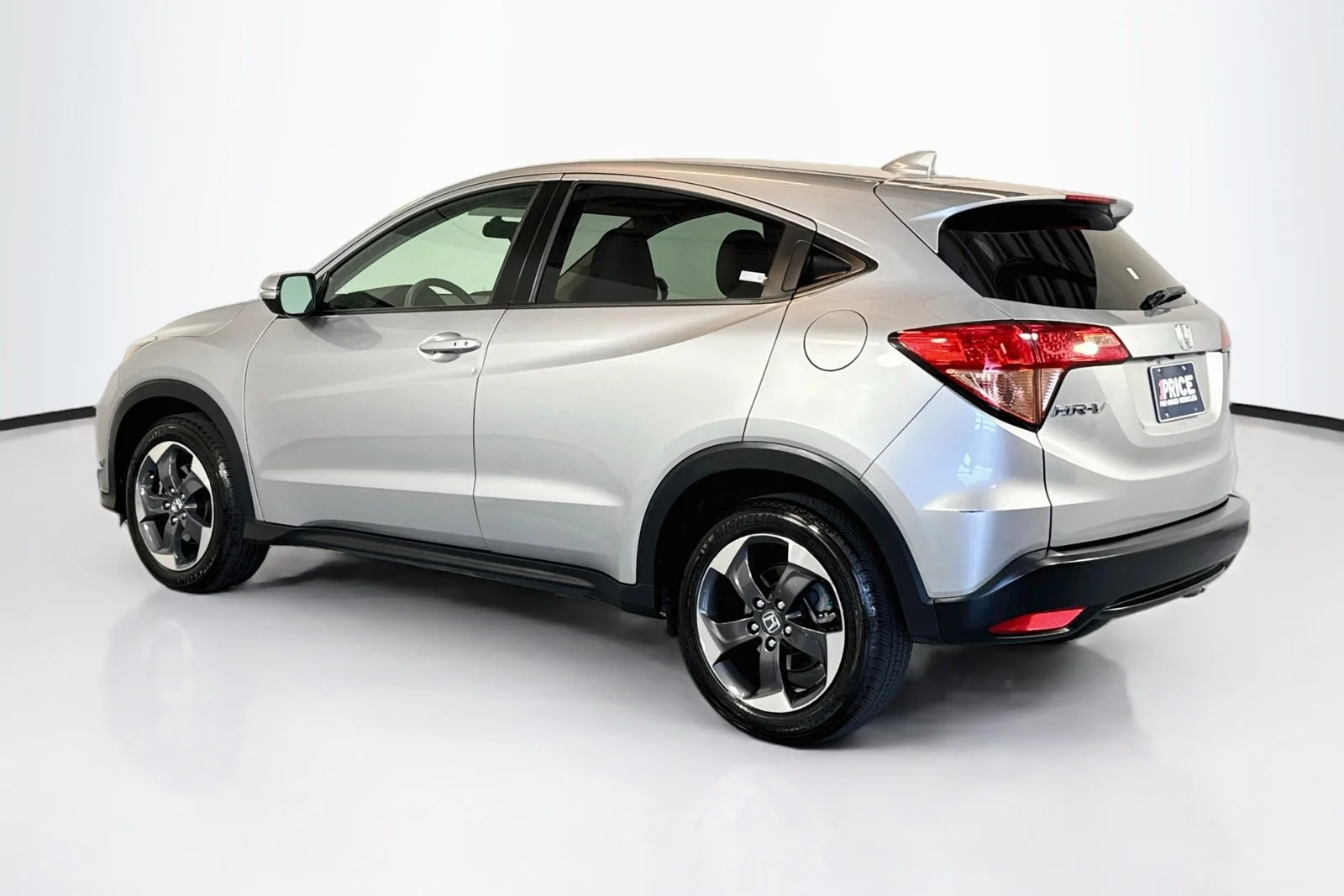 Used 2018 Lunar Silver Metallic Honda EX image 7