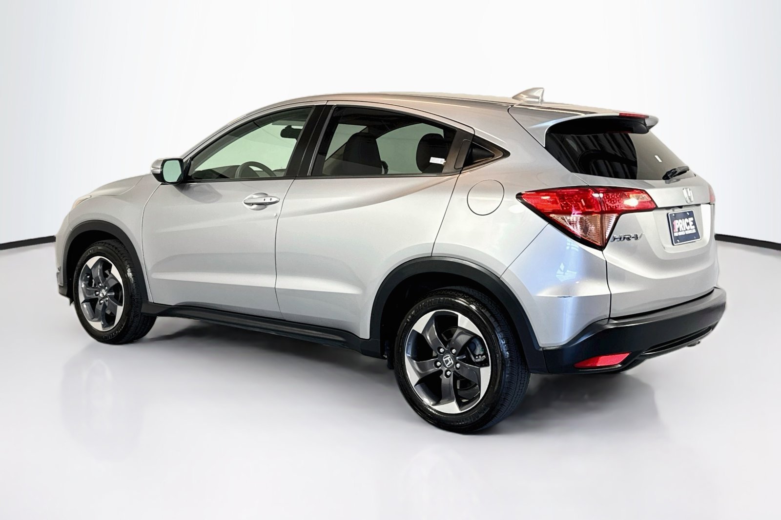 Used 2018 Lunar Silver Metallic Honda EX image 7