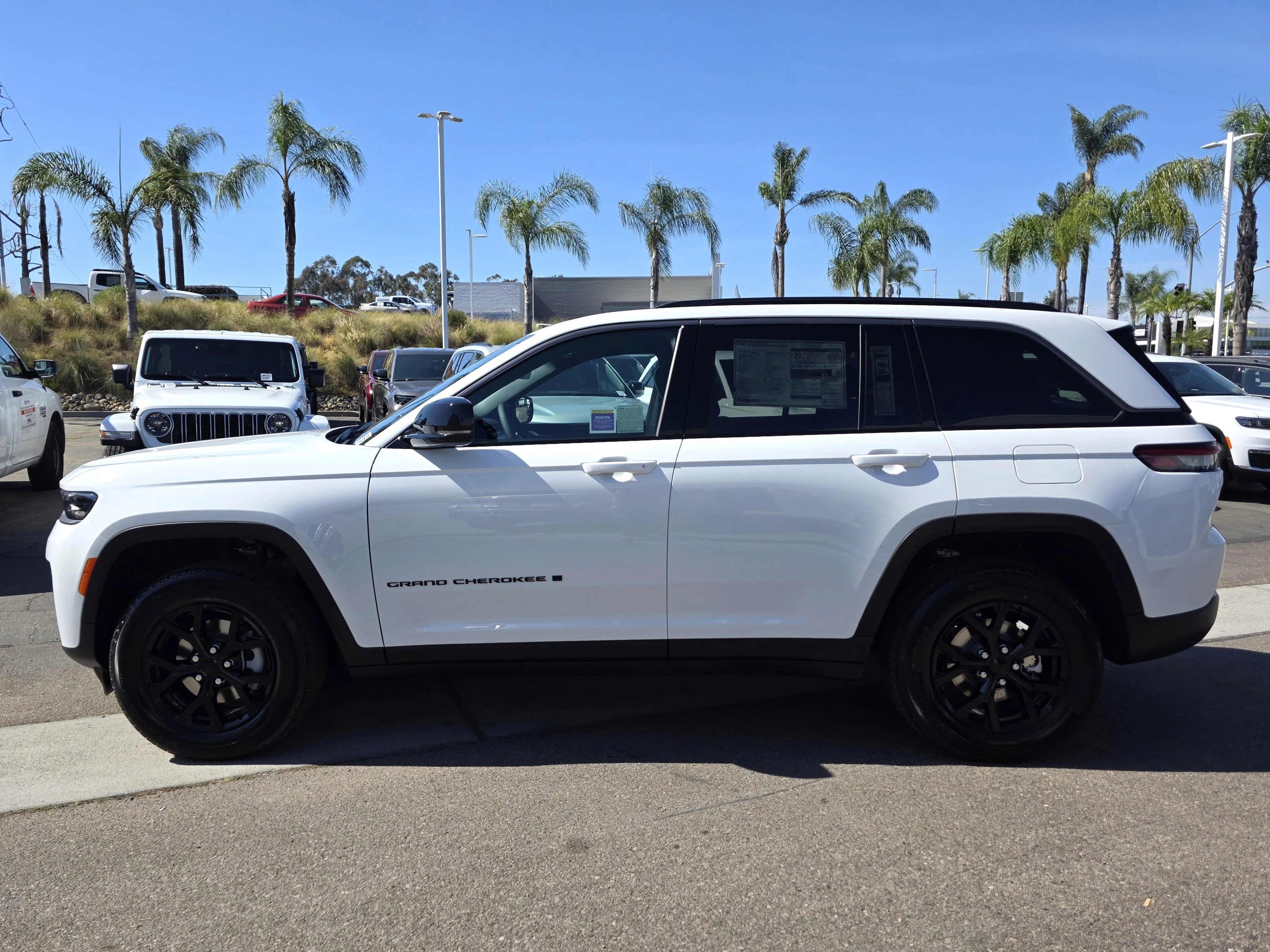 New 2026 Bright White Clearcoat Jeep Altitude image 2