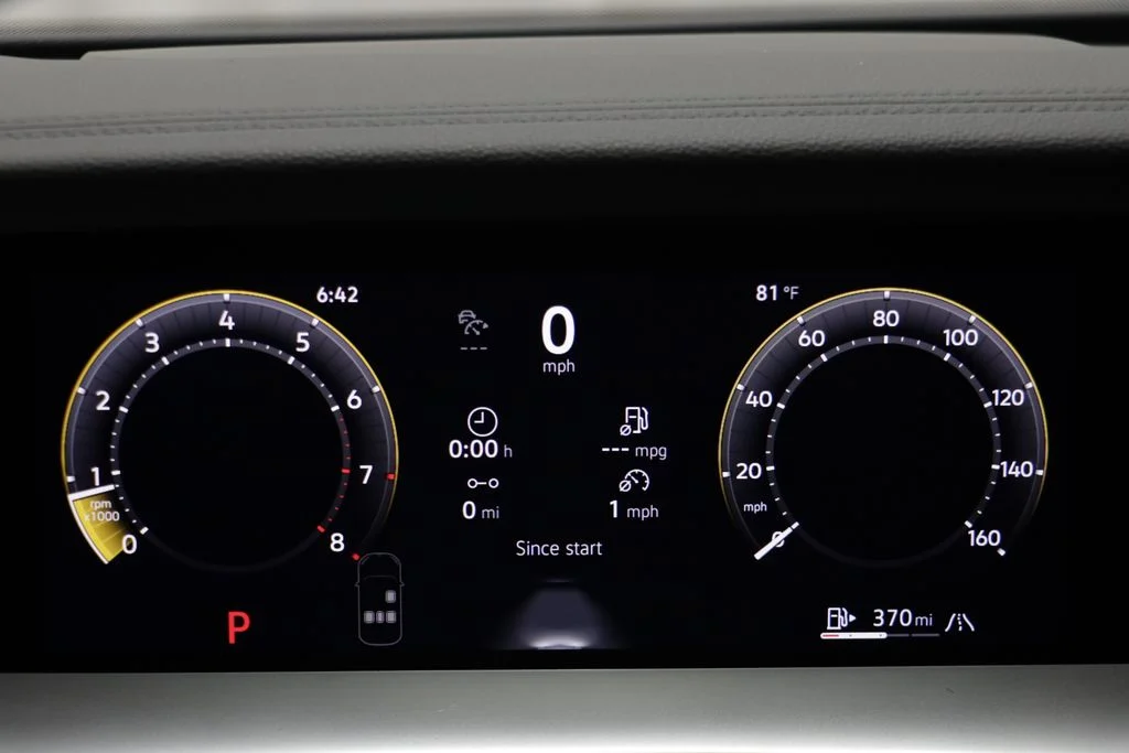 New 2026 Platinum Gray Volkswagen 2.0T SE R-Line Black image 8