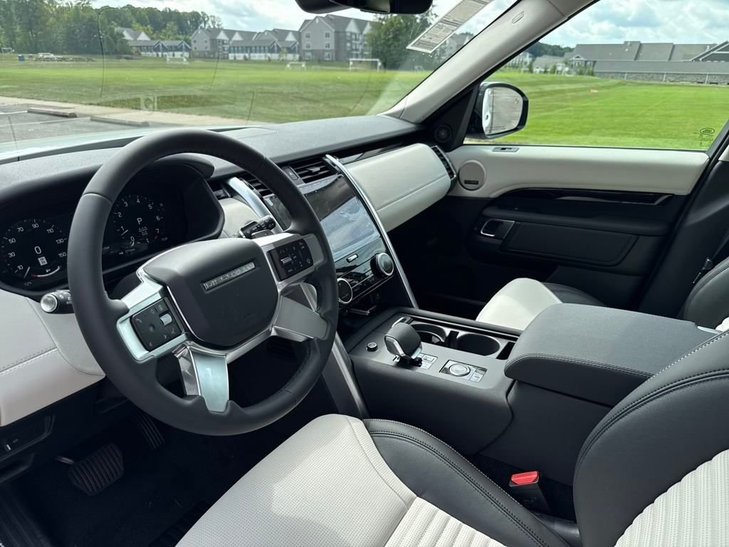2025 Land Rover Discovery S - Photo 12