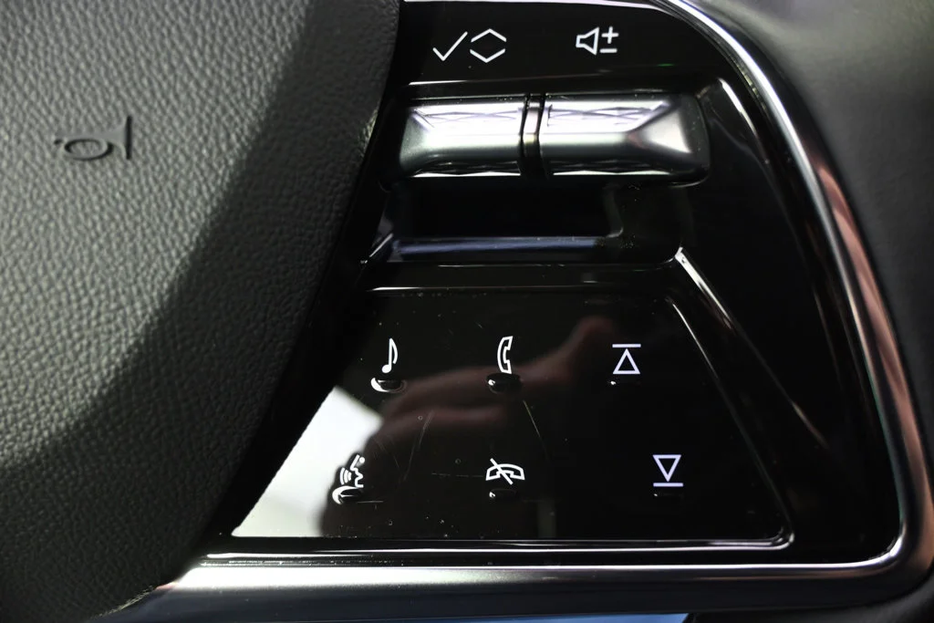 2026 Cadillac OPTIQ Premium Luxury - Photo 35