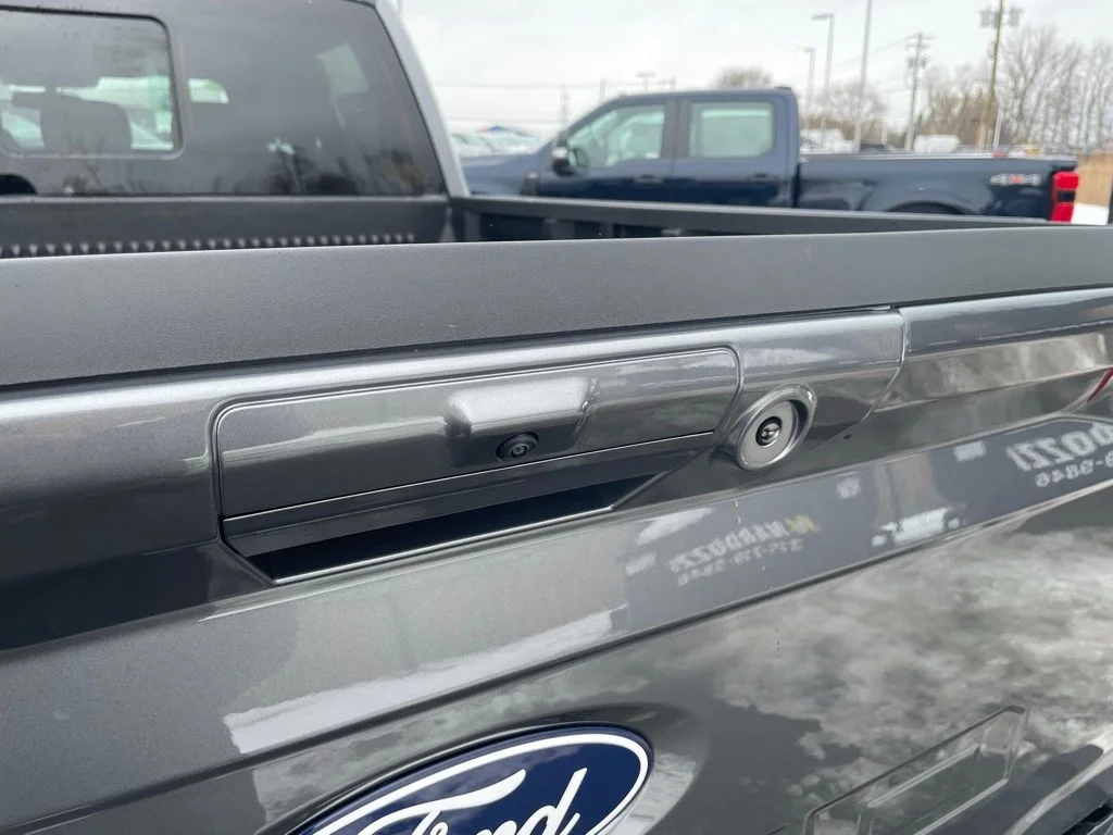 2025 Ford F-150 XLT - Photo 17