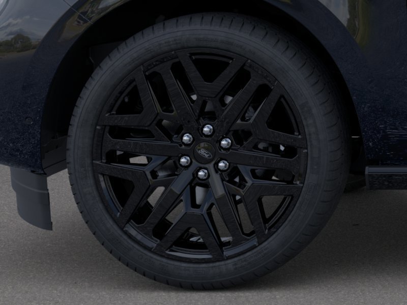 New 2026 Agate Black Metallic Ford Platinum image 19