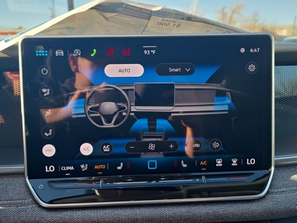 New 2026 Platinum Gray Metallic Volkswagen 2.0T S image 18