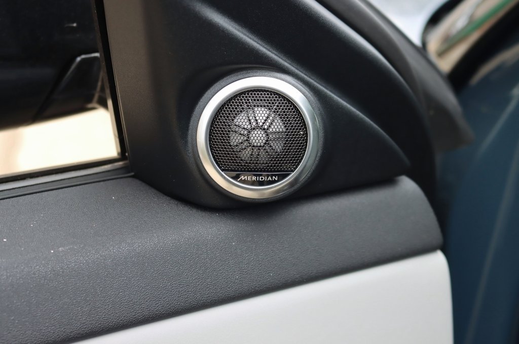 2026 LAND ROVER RANGE ROVER EVOQUE - Image 11