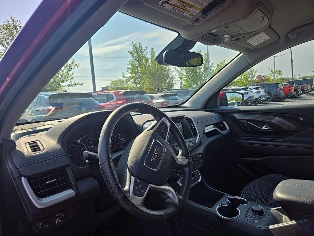 Used 2023 Volcanic Red Tintcoat GMC SLE image 3