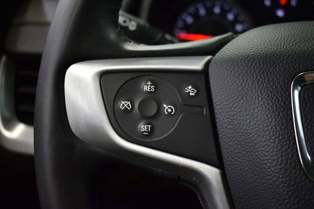 Used 2021 Satin Steel Metallic GMC SLE image 8