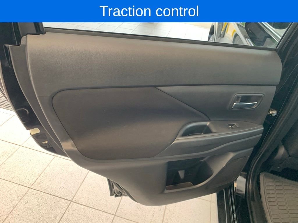 Used 2019  Mitsubishi ES image 8