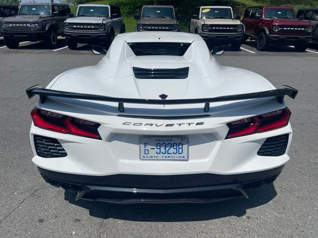 Used 2025 White Chevrolet Stingray image 5