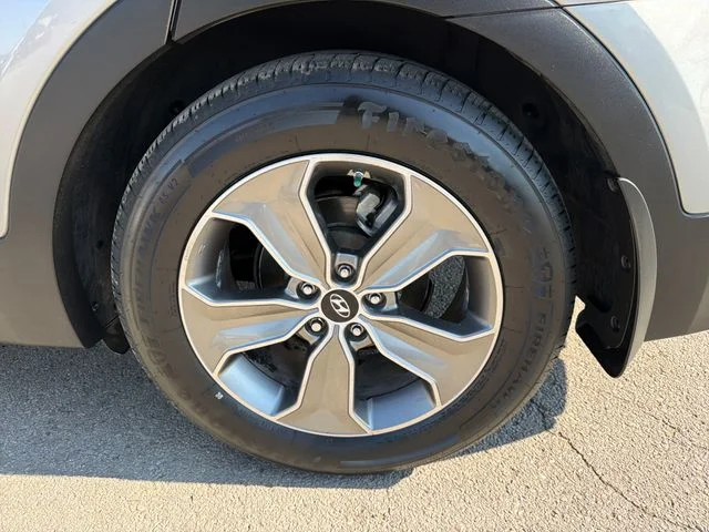 Used 2015  Hyundai Limited image 31
