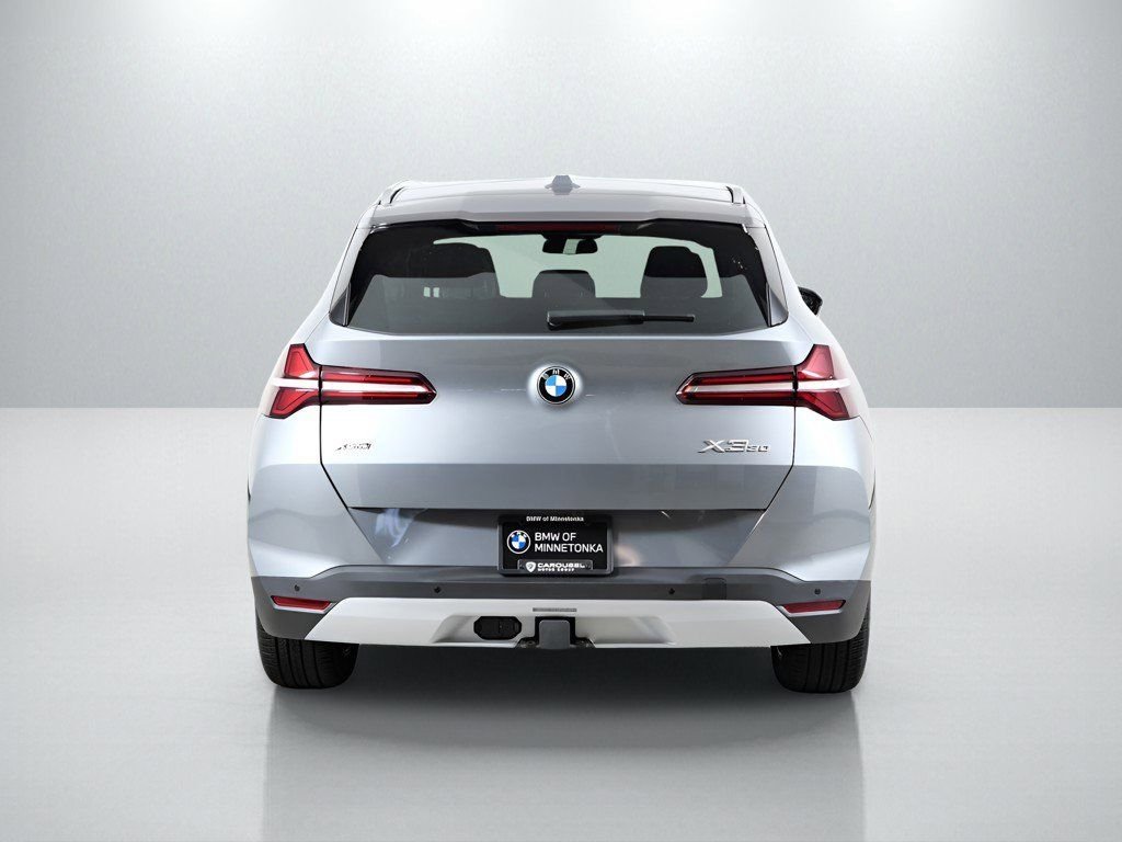 Used 2026 Skyscraper Grey Metallic BMW 30 xDrive image 11