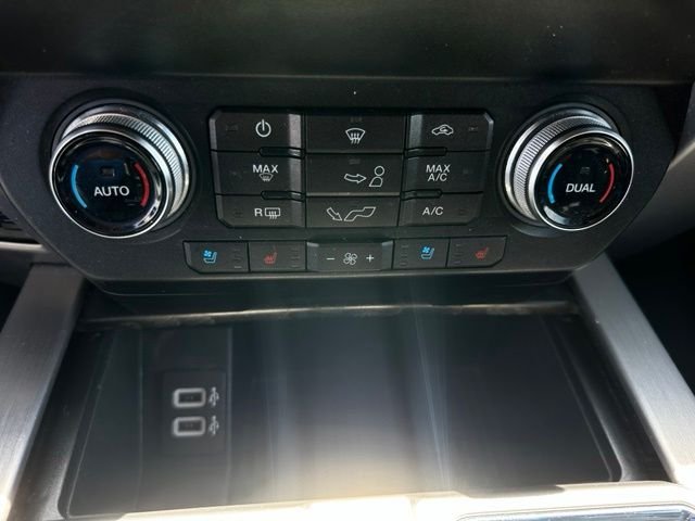 Certified Used 2019 Agate Black Metallic Ford Platinum image 23