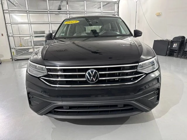 Used 2023  Volkswagen 2.0T S image 2