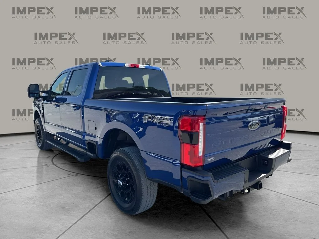 Used 2026 Blue Ford Lariat image 3