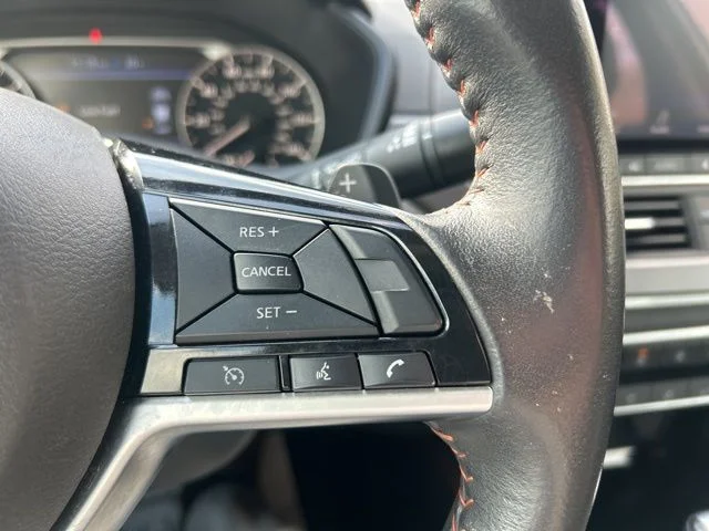 Used 2024 Silver Nissan 2.5 SR image 33