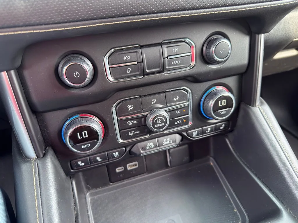 Used 2024 Black Chevrolet Premier image 5