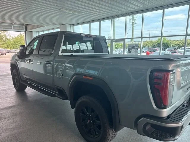Used 2025 Sterling Metallic GMC AT4 image 7