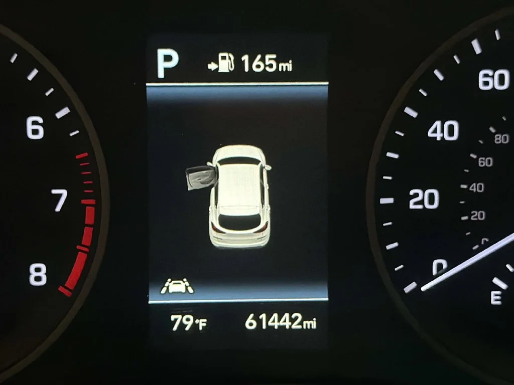 Used 2021 White Hyundai Ultimate image 17