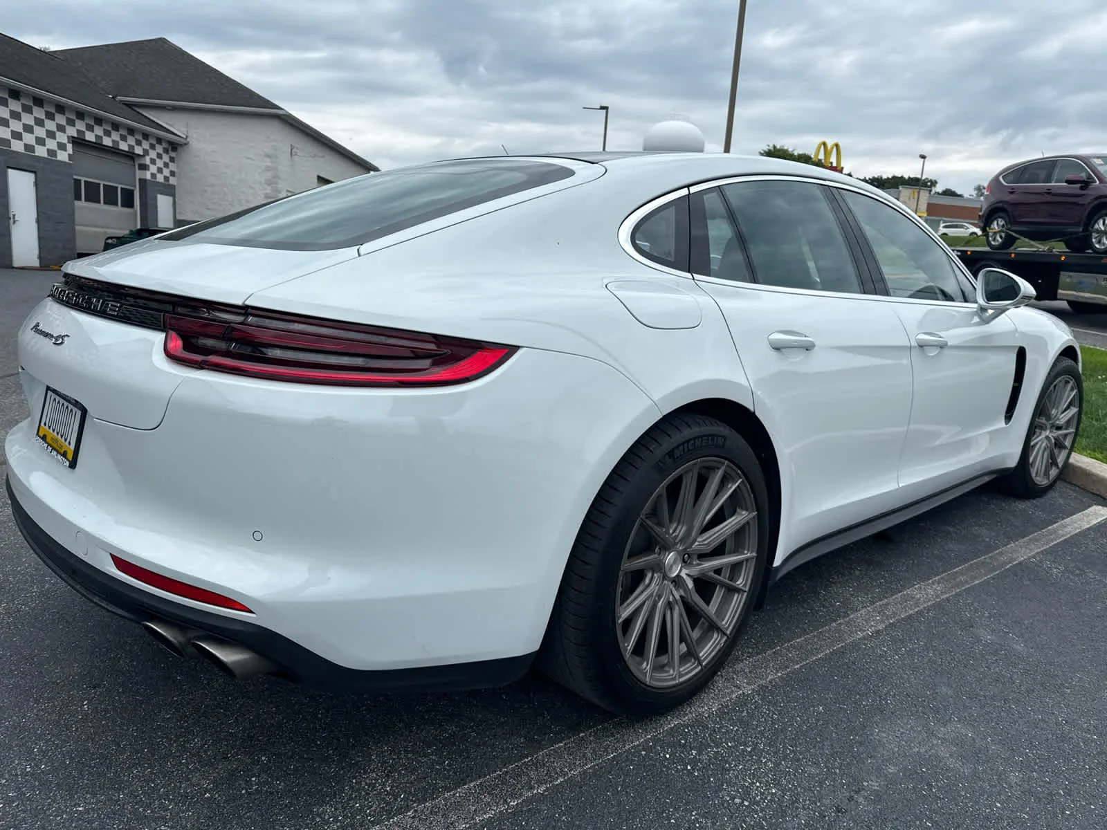 Used 2017 Carrara White Metallic Porsche 4S image 8