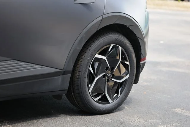 Used 2023 Shooting Star (Matte Gray) Hyundai SEL image 11