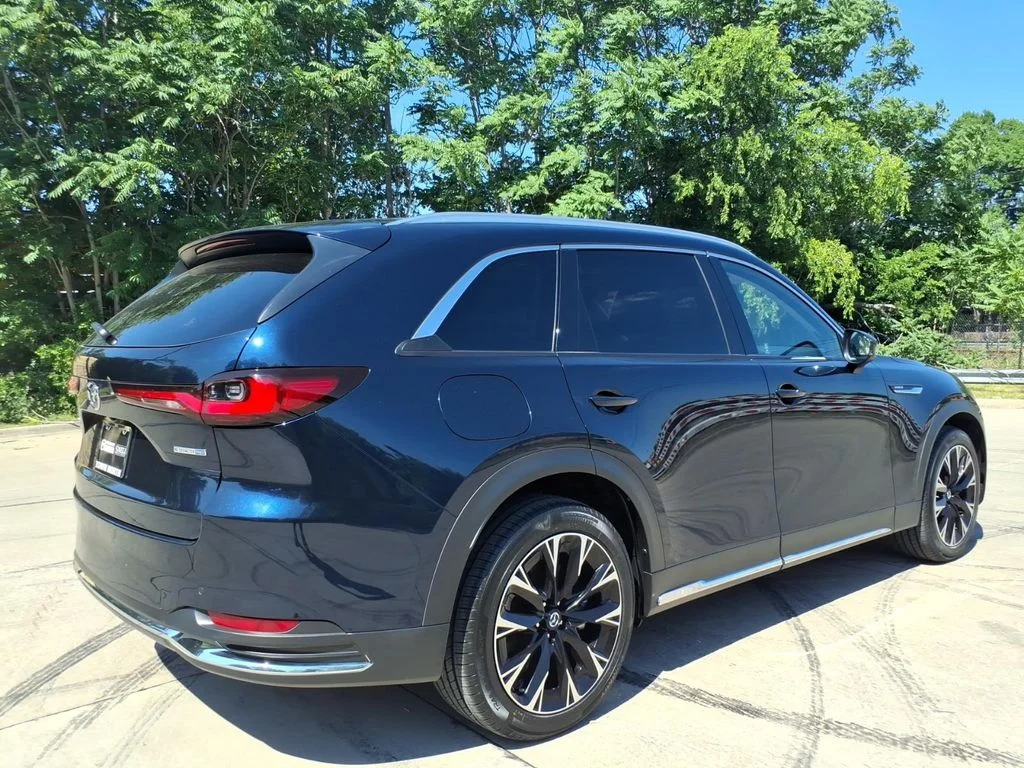Certified Used 2024 Blue Mazda Premium image 3
