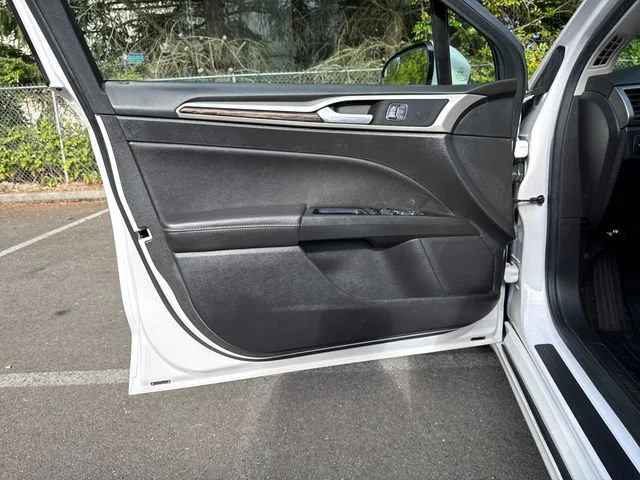 Used 2013 White Platinum Clearcoat Metallic Ford SE Hybrid image 17