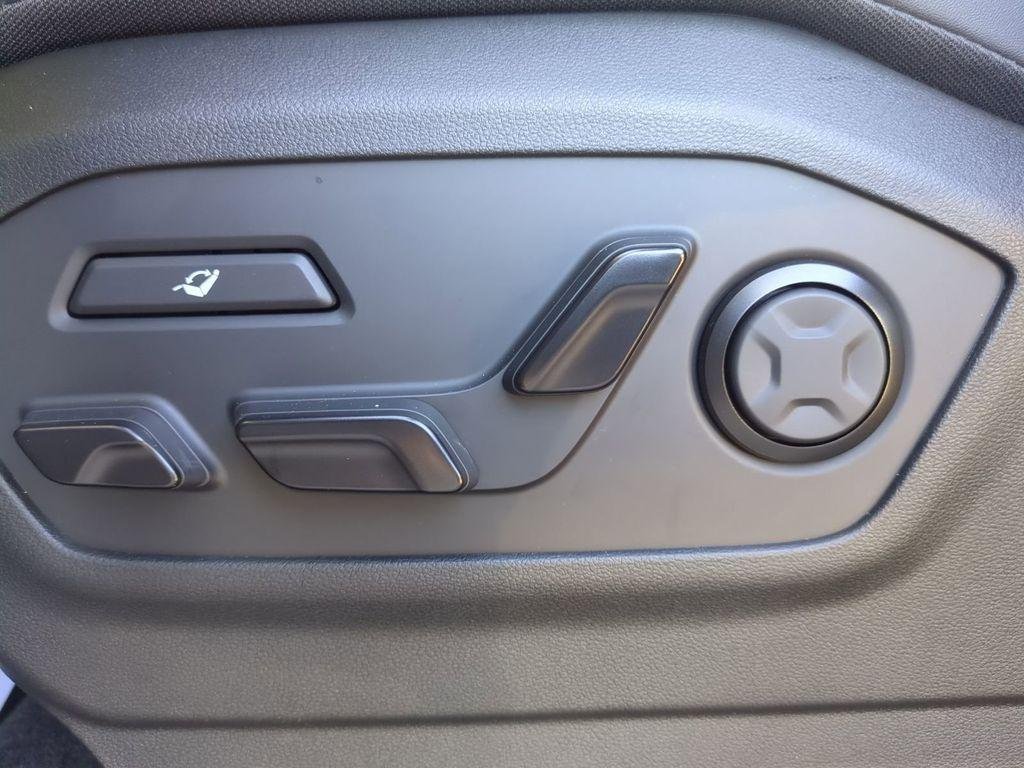 New 2026 White Hyundai Calligraphy FWD image 24