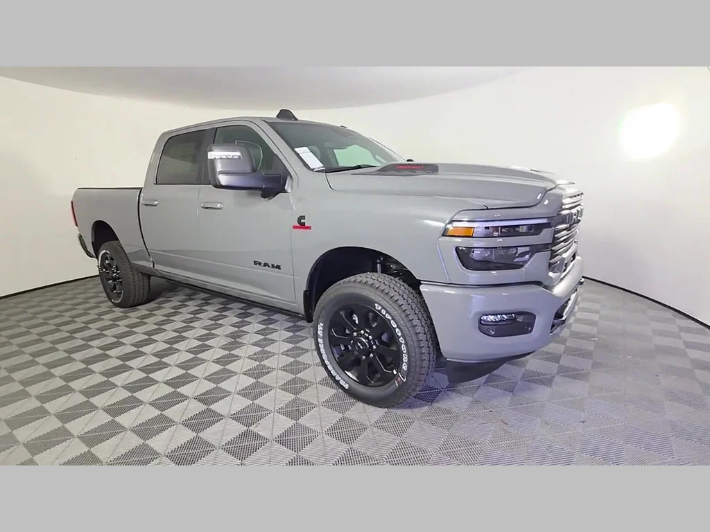 New 2026 Ceramic Gray Clear-Coat Exterior Paint RAM Laramie image 40