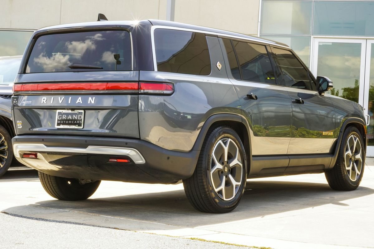 Used 2024 Gray Rivian Adventure image 12