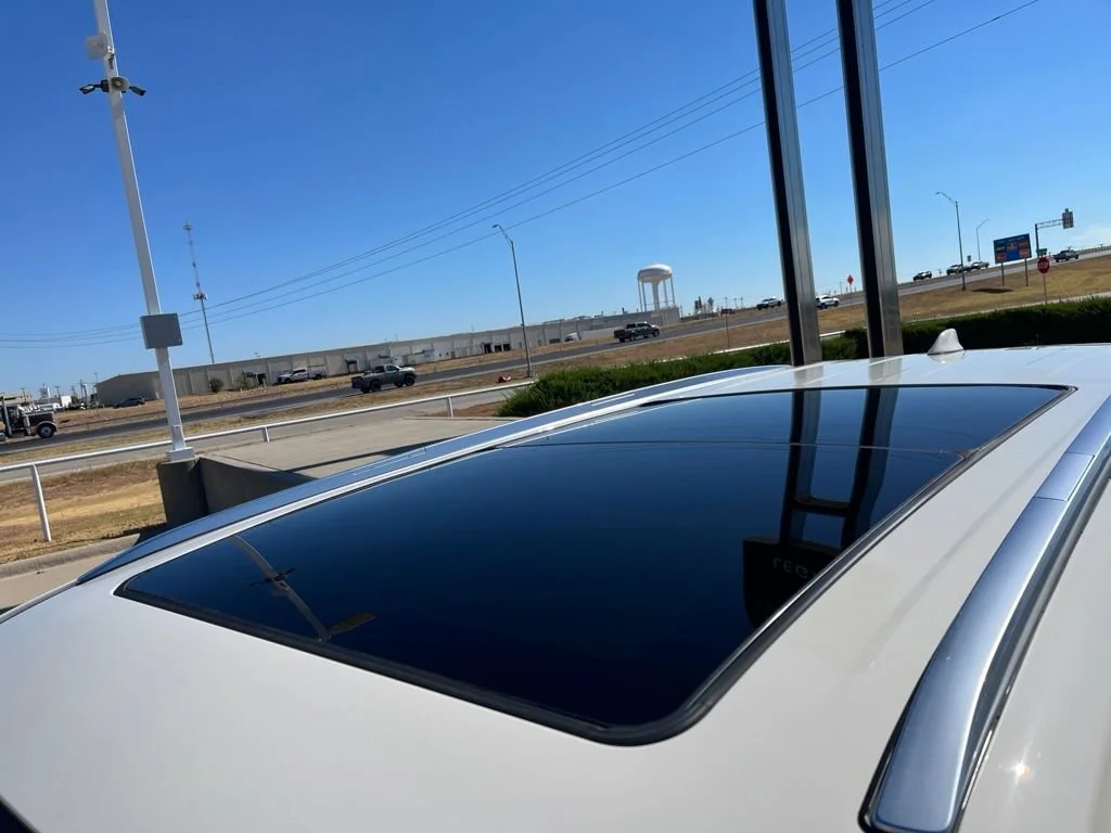 Used 2024 Off-white Toyota Limited image 9