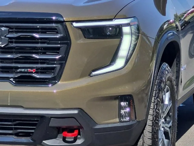 Used 2024 Brown GMC AT4 image 17