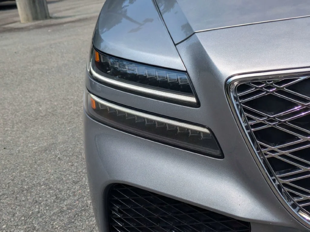 Used 2025 Silver Genesis 2.5T image 10