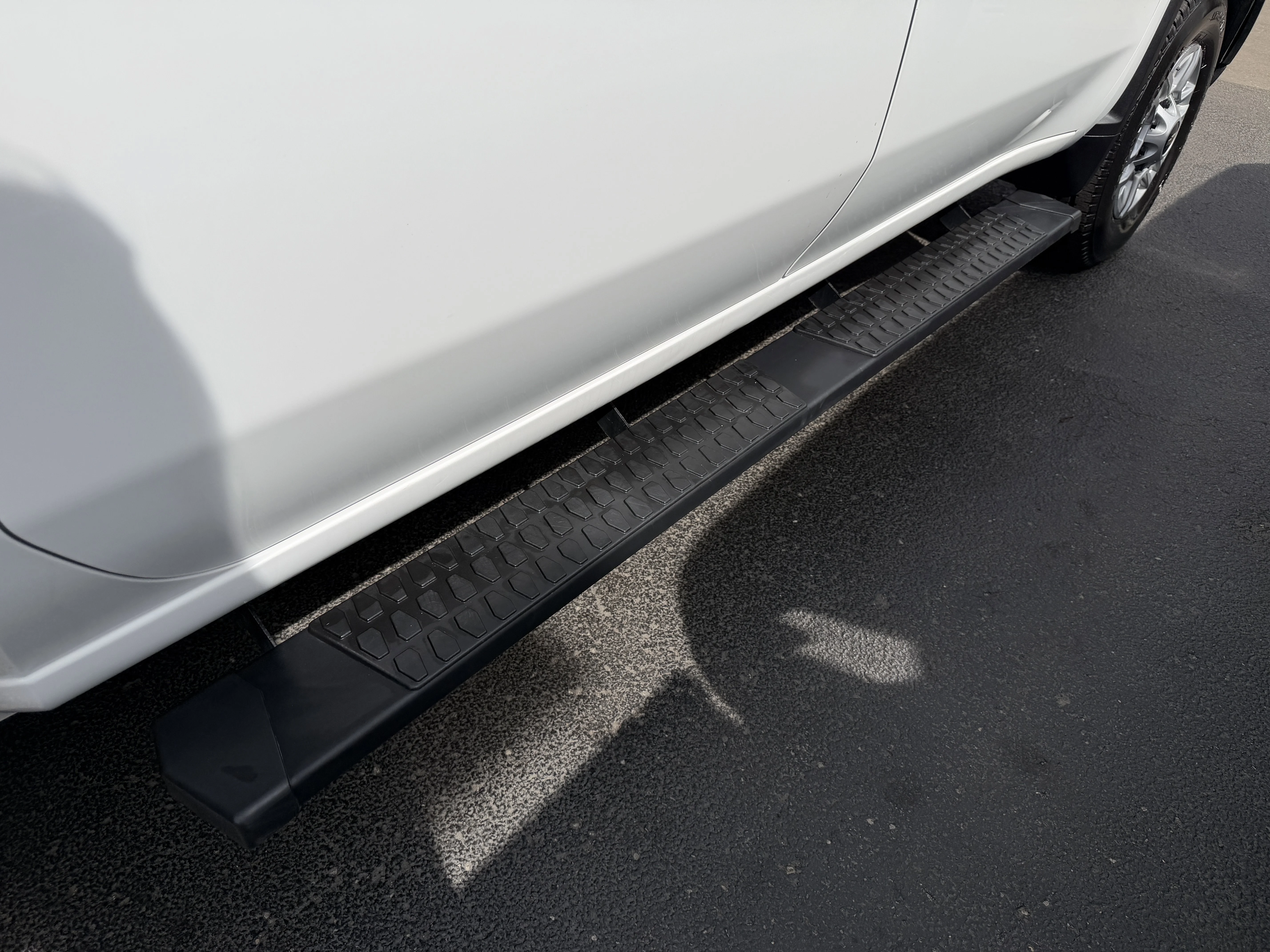 Used 2024 Summit White Chevrolet Work Truck image 10
