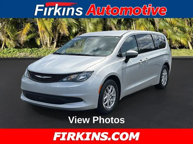 2023 Chrysler Voyager